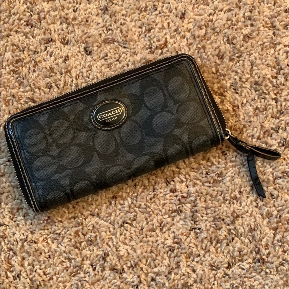Coach wallet